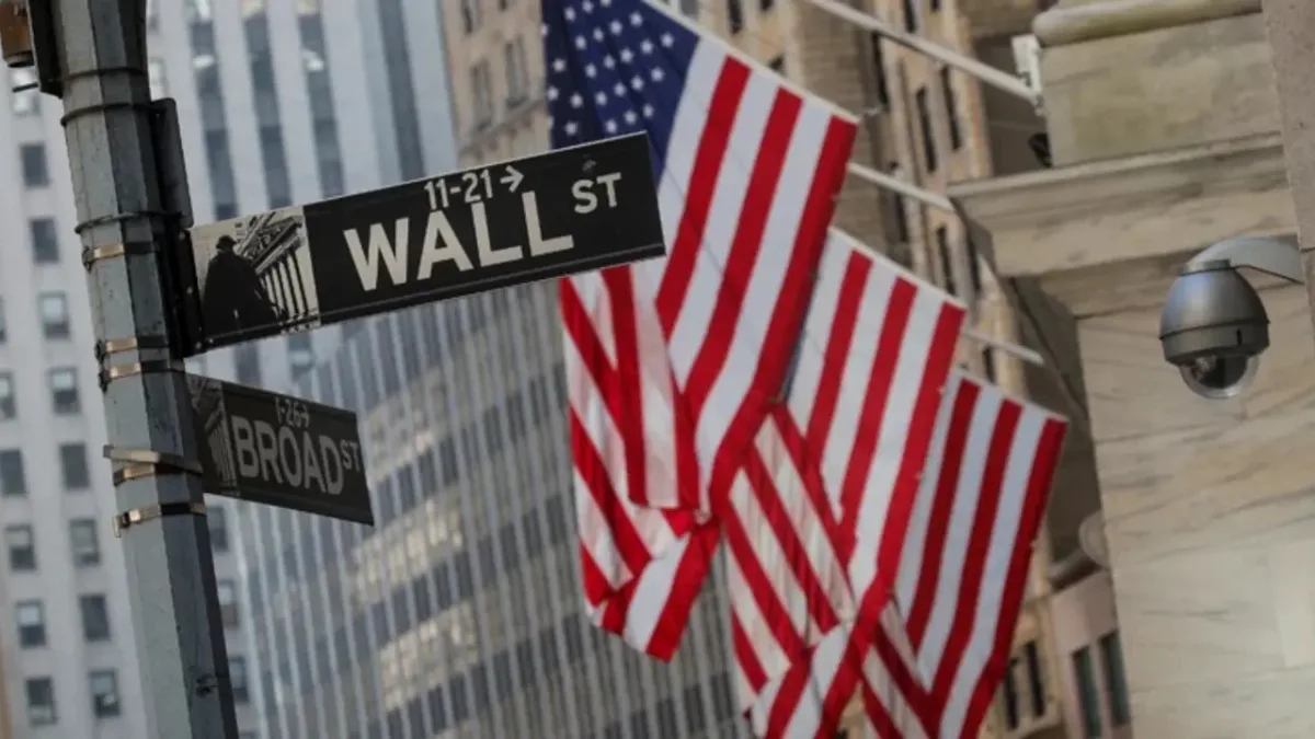 ABD Borsalarında Tarihi Gün: Dow Jones ve S&P 500 Zirveye Ulaşarak Kapatıldı