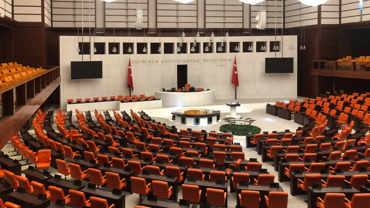 TBMM'den en düşük emekli aylığına önemli artış onayı