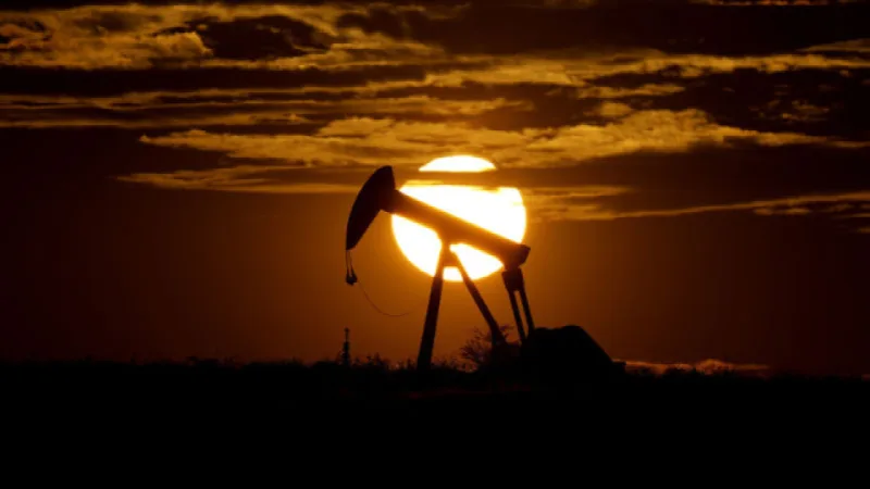 Küresel Petrol Arz Fazlası Endişeleri Fiyatları Düşürüyor