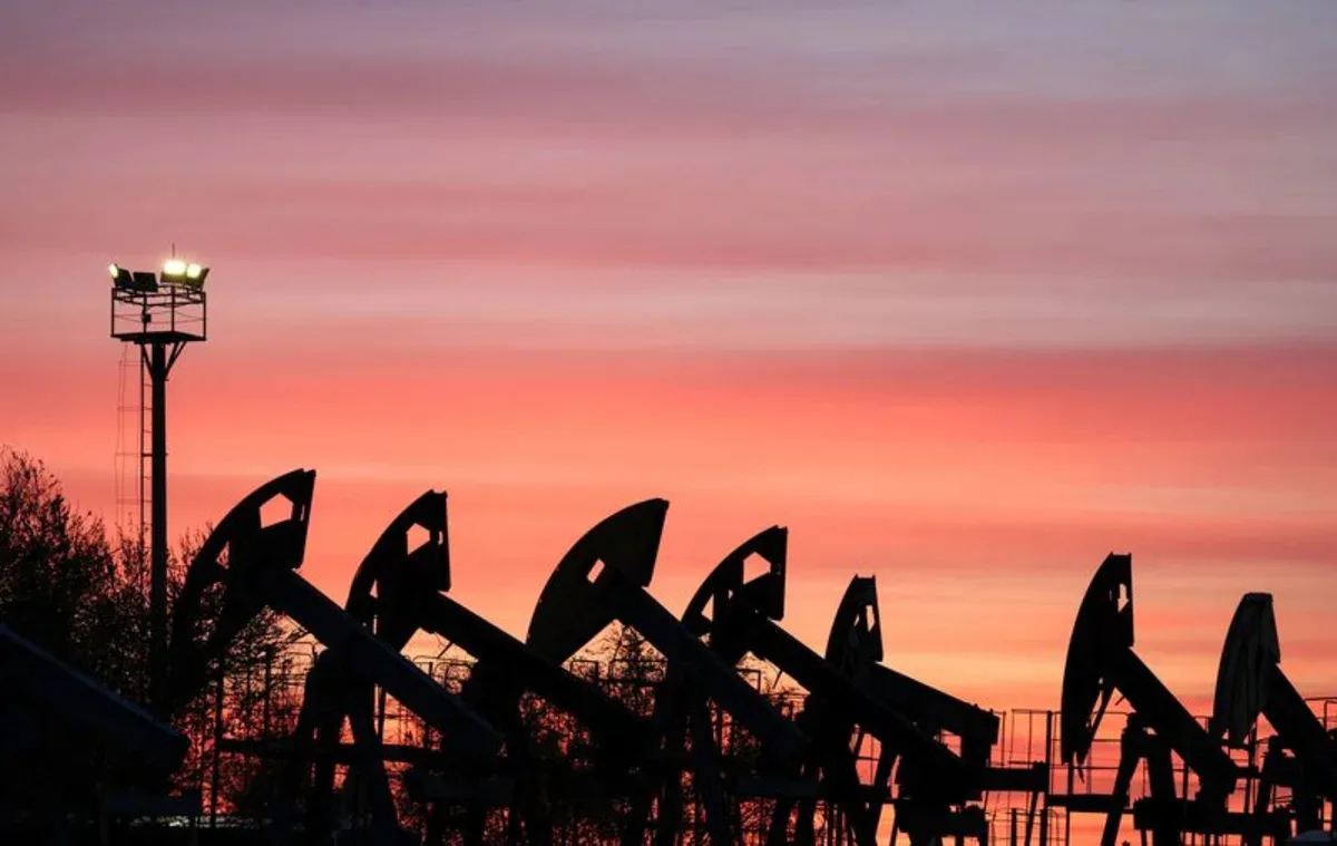 Petrol Fiyatları Düşüşte: ABD ve İran Saldırıları Durdurdu