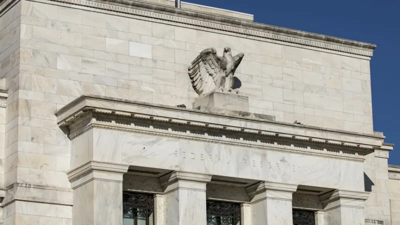 Fed, belirsizliklere rağmen ekonomik büyümenin sürdüğünü açıkladı