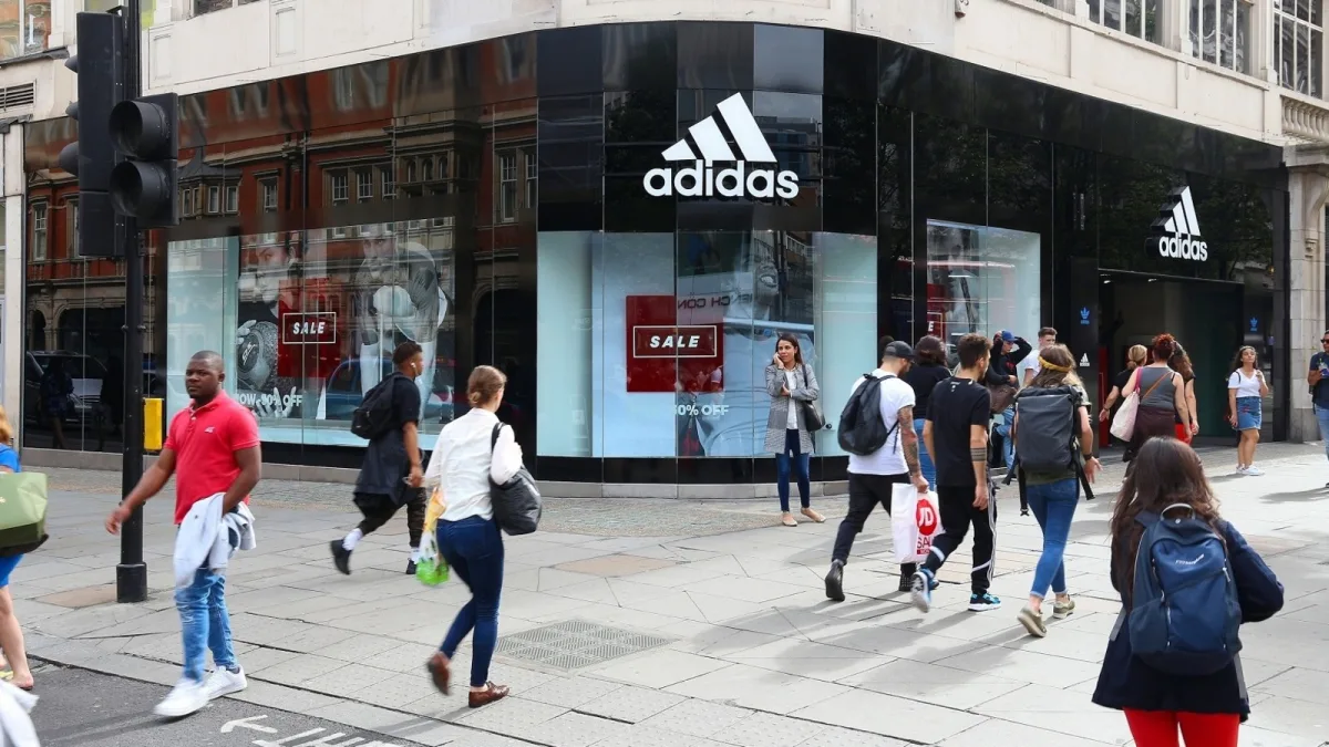 Adidas'ın Dünya Kupası Harcamaları Hisselerini Olumsuz Etkiledi