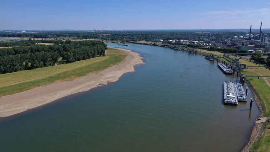 Ren Nehri'nde su seviyesi düşüyor, Almanya'nın ekonomisi riske giriyor