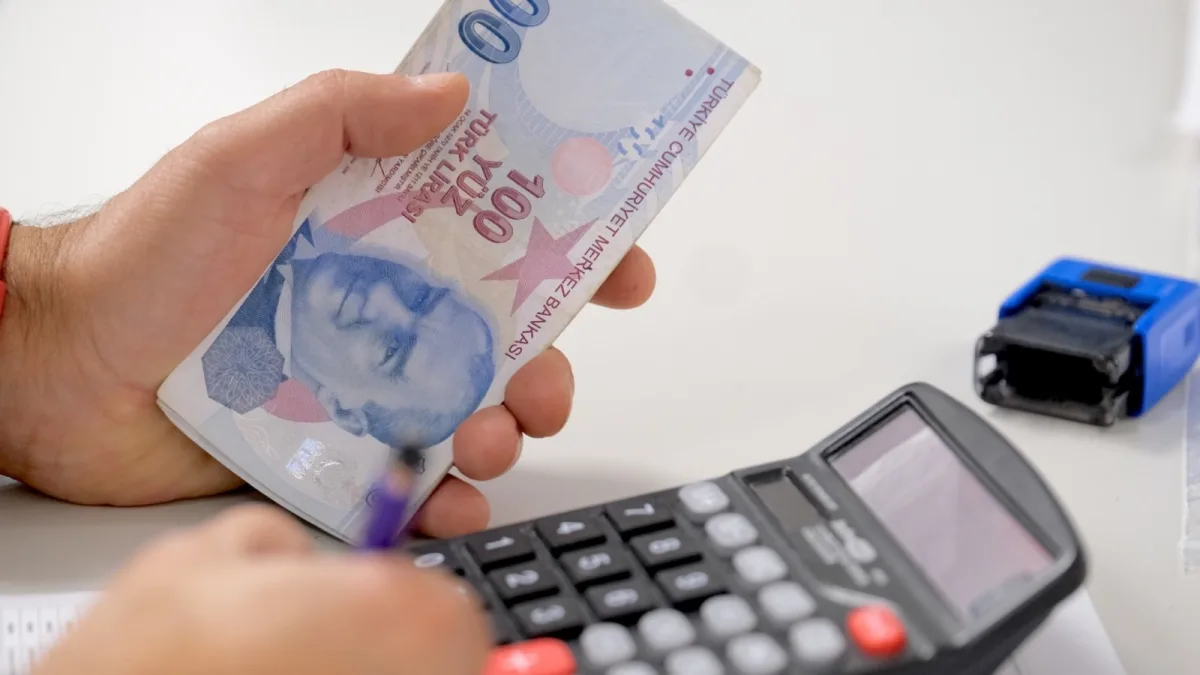 Haziran ayında bütçe fazla verdi, ancak yarı yıl açığı 942,8 milyar TL'ye ulaştı