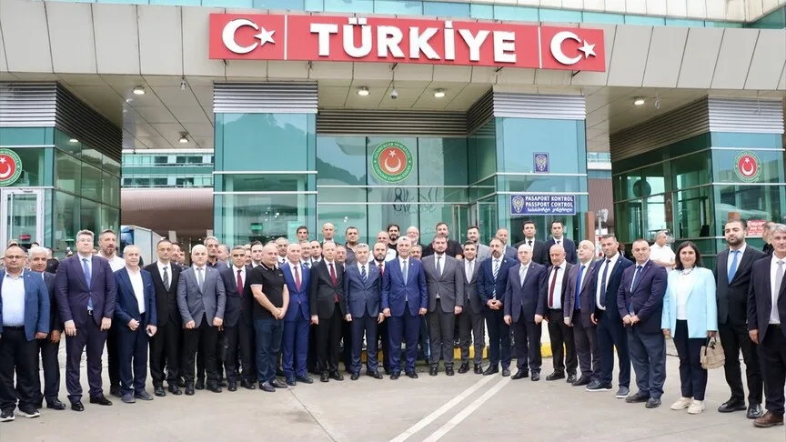 Bakan Bolat: Sarp Gümrük Kapısı Asya'nın Ticaret Koridoru