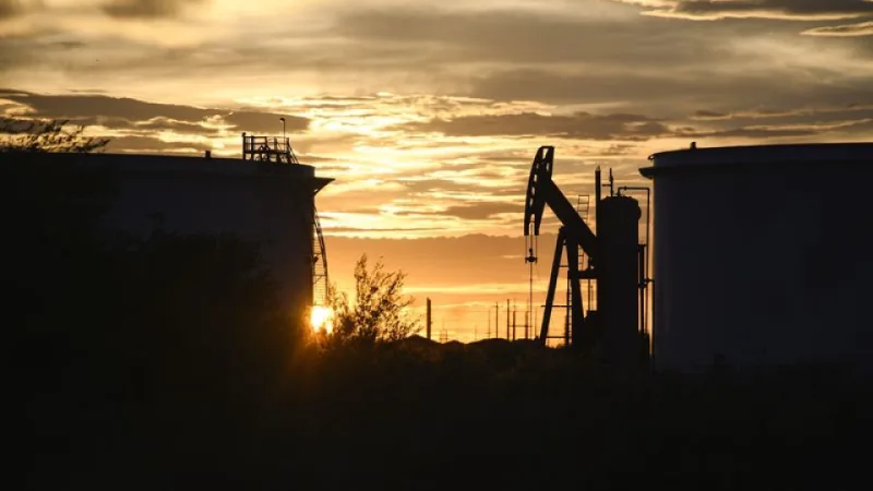 ABD, petrol fiyatı tahminlerini aşağıya çekti