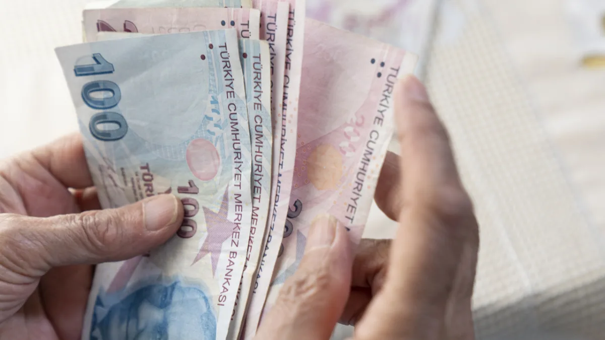 Emekli aylığı fark ödemeleri için tarih açıklandı