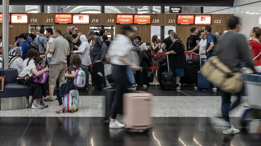 Türk turistlerin yurt dışı harcamaları 5.2 milyar dolara ulaştı