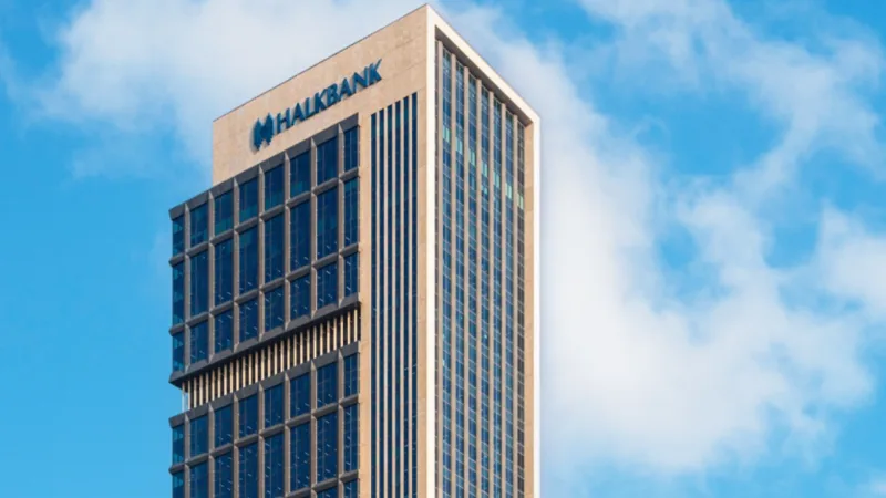 Moody's Halkbank'ın kredi notunu yükseltti