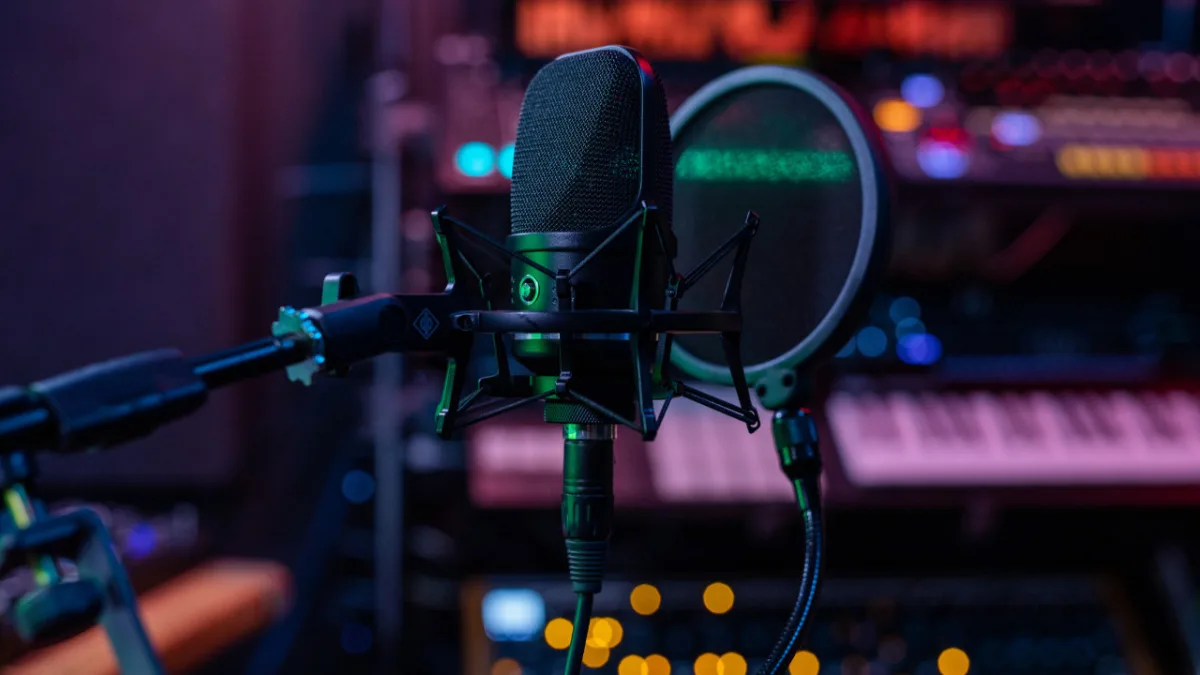Universal Music'in hisseleri %23 düştü, toparlanma bekleniyor