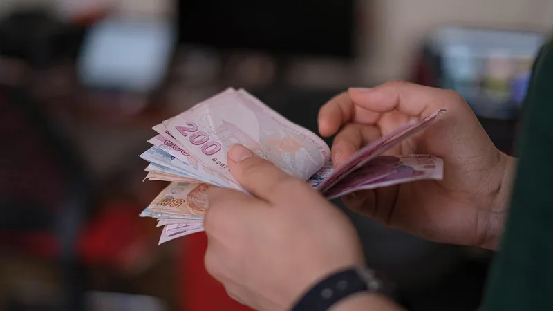 Kur Korumalı Mevduat Hesaplarındaki Azalma Sürüyor